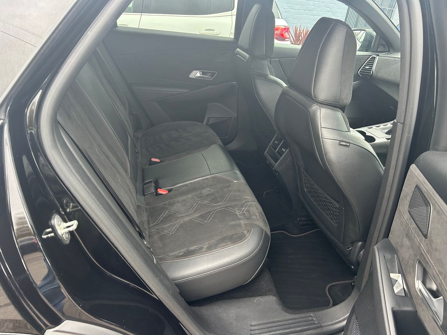 Used DS Automobiles DS 7 Crossback 2018 for sale - 76487351: Photo 17