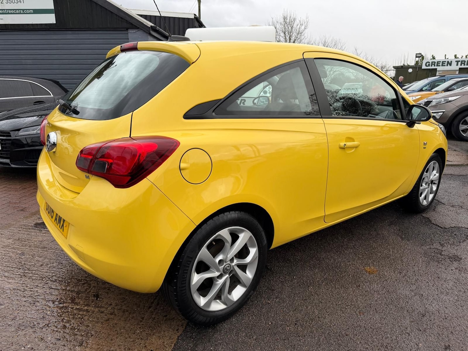 Used Vauxhall Corsa 2016 for sale - 76888989: Photo 3