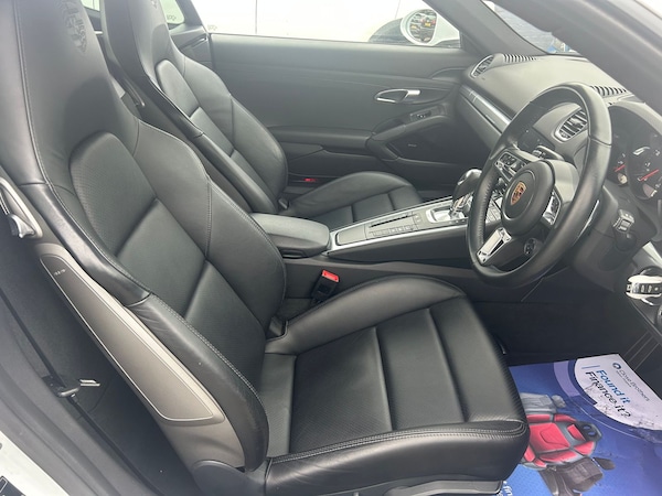 Used Porsche Cayman 2018 for sale - 76297388: Photo 17