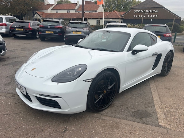 Used Porsche Cayman 2018 for sale - 76297388: Photo 1