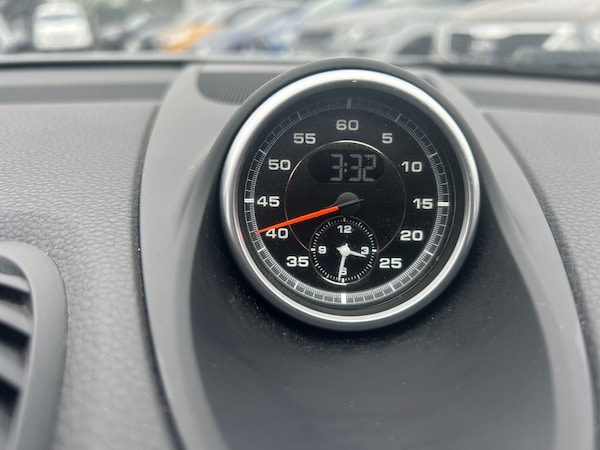 Used Porsche Cayman 2018 for sale - 76297388: Photo 24