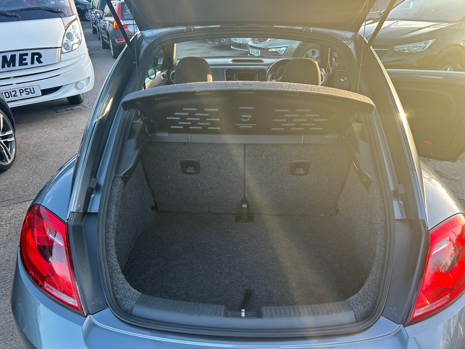 Used Volkswagen Beetle 2012 for sale - 76901627: Photo 19