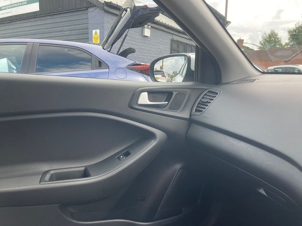 Used Hyundai i20 2017 for sale - 75312903: Photo 12