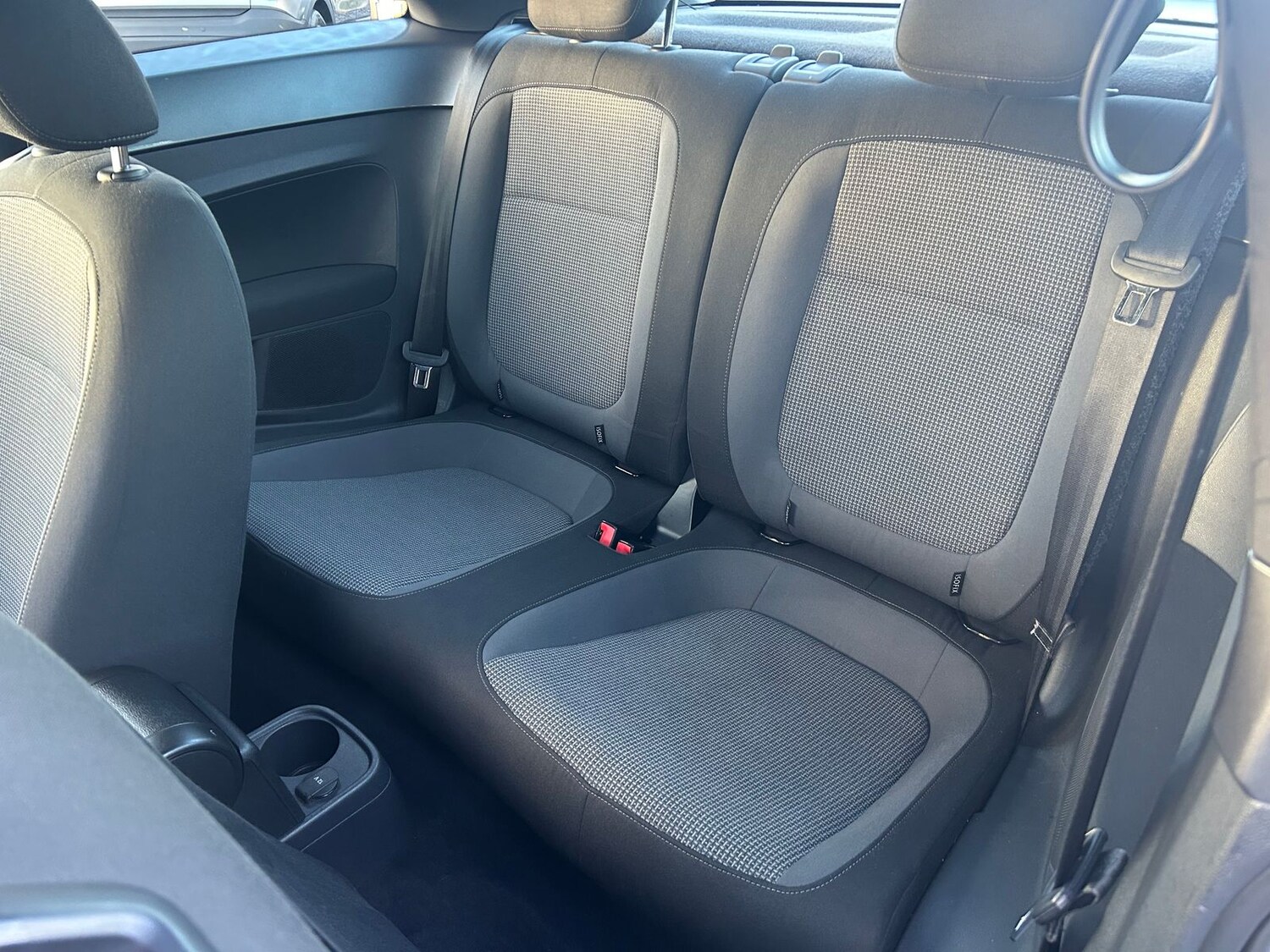 Used Volkswagen Beetle 2012 for sale - 77365633: Photo 18