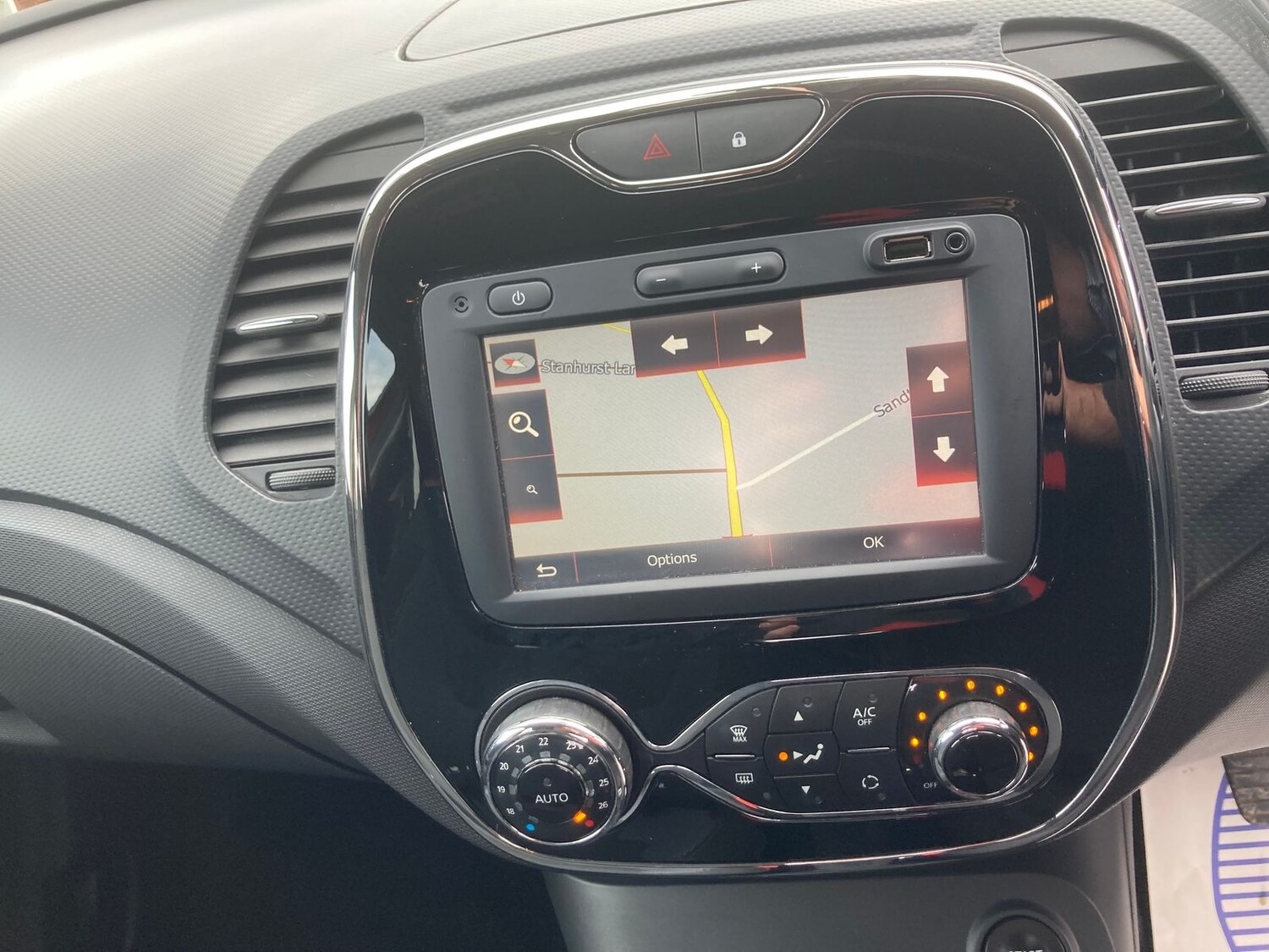 Used Renault Captur 2016 for sale - 76154564: Photo 18
