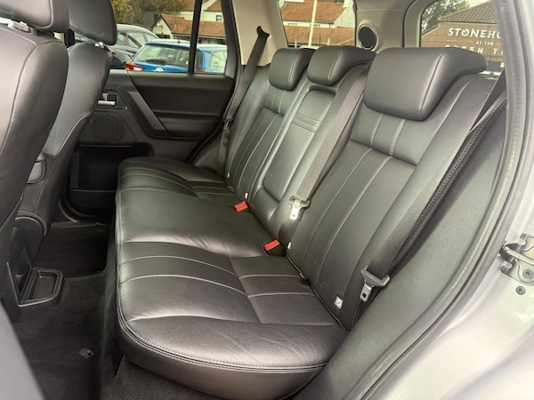 Used Land Rover Freelander 2 2011 for sale - 76065729: Photo 16