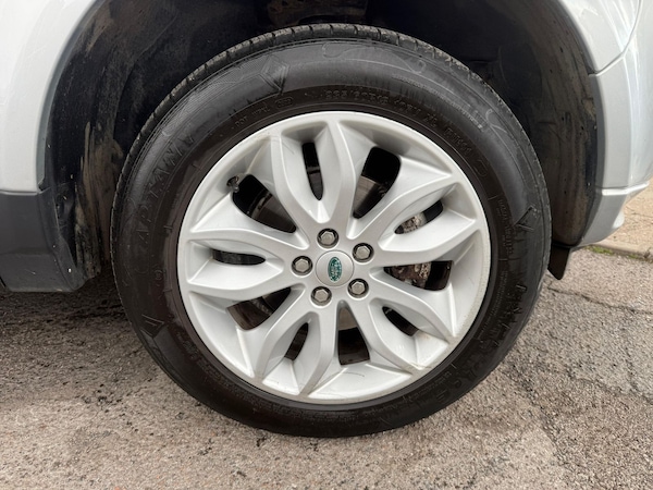 Used Land Rover Freelander 2 2011 for sale - 76065729: Photo 8