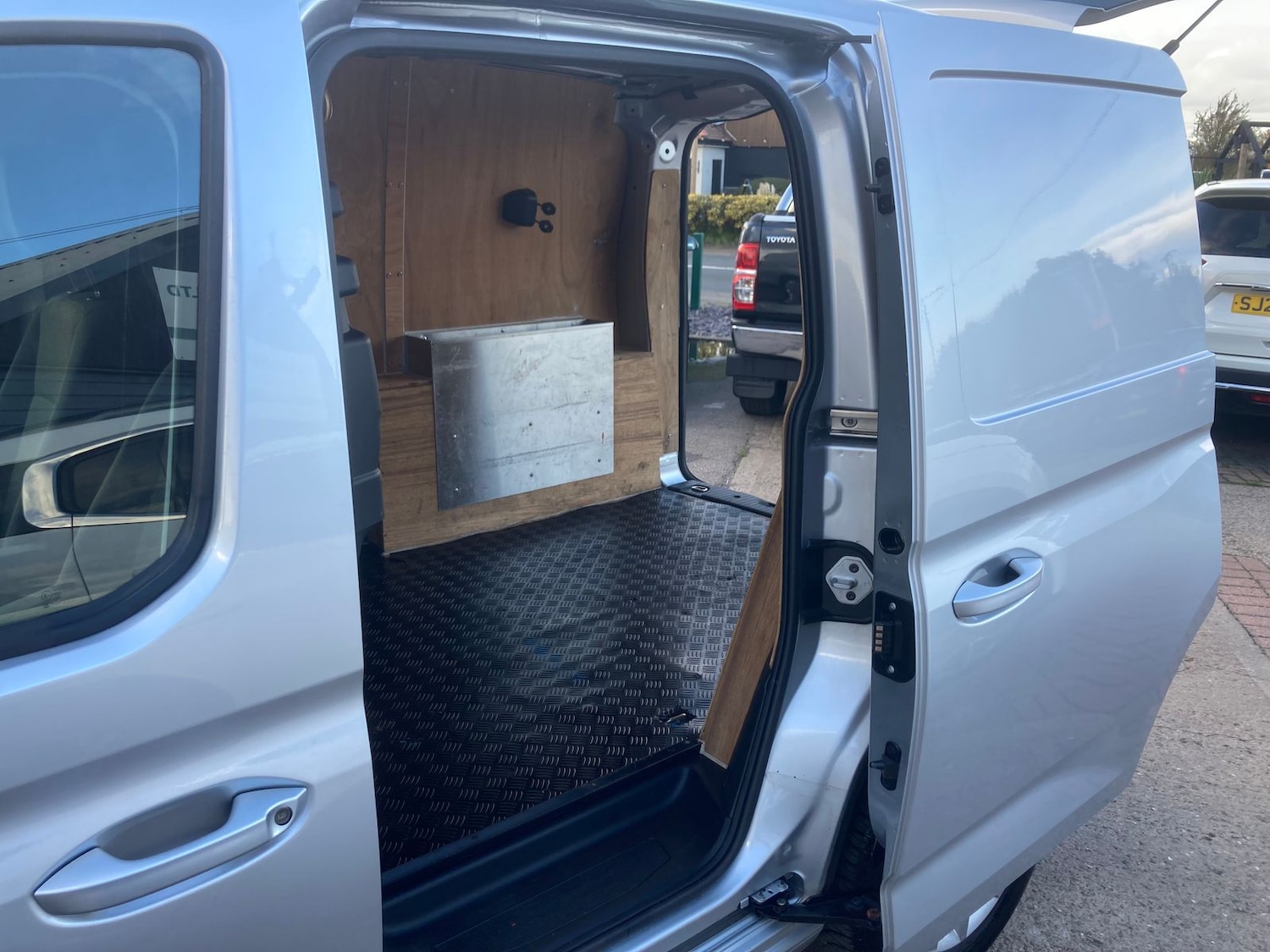 Used Volkswagen Caddy 2022 for sale - 76372610: Photo 11