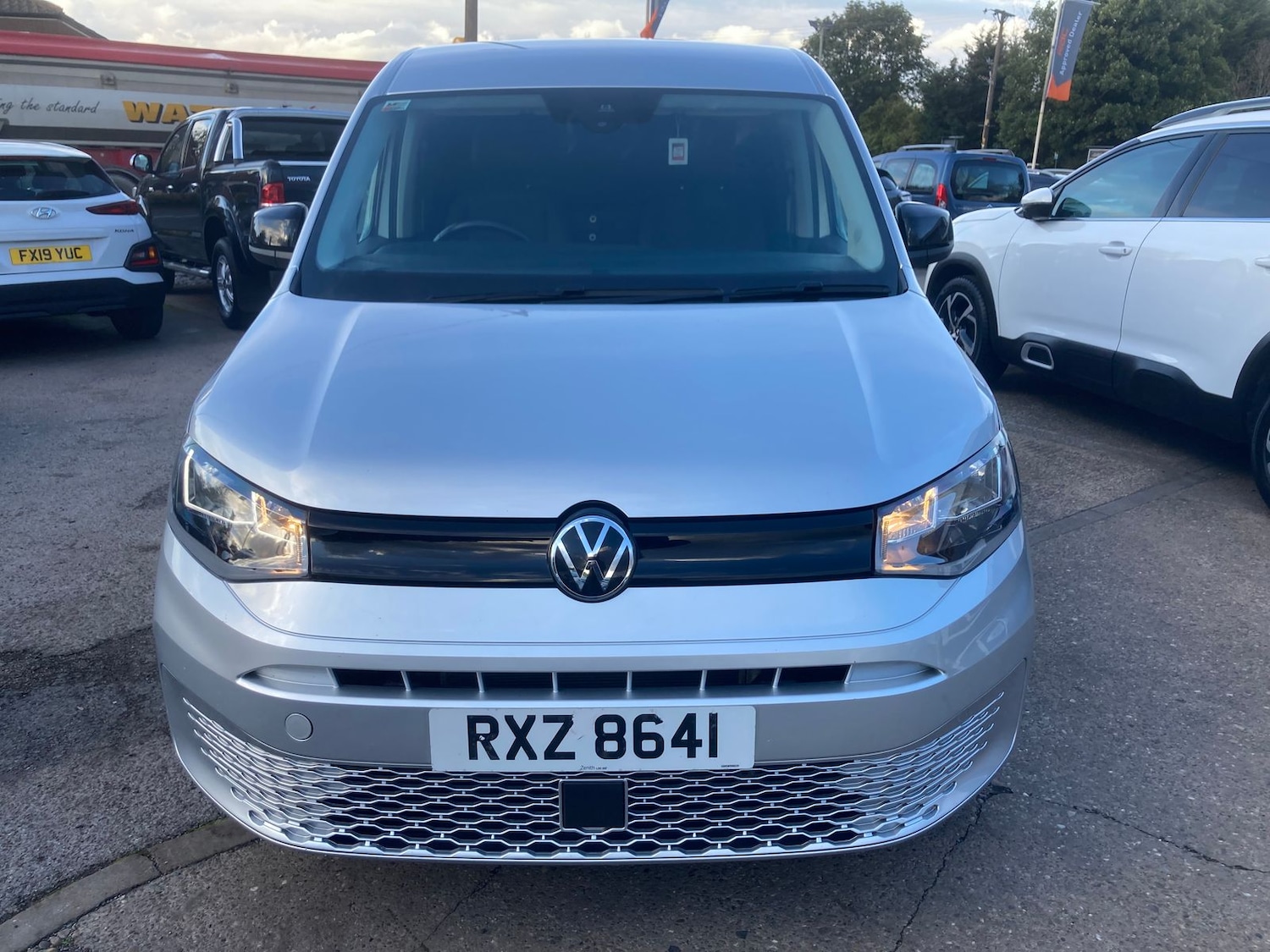 Used Volkswagen Caddy 2022 for sale - 76372610: Photo 2