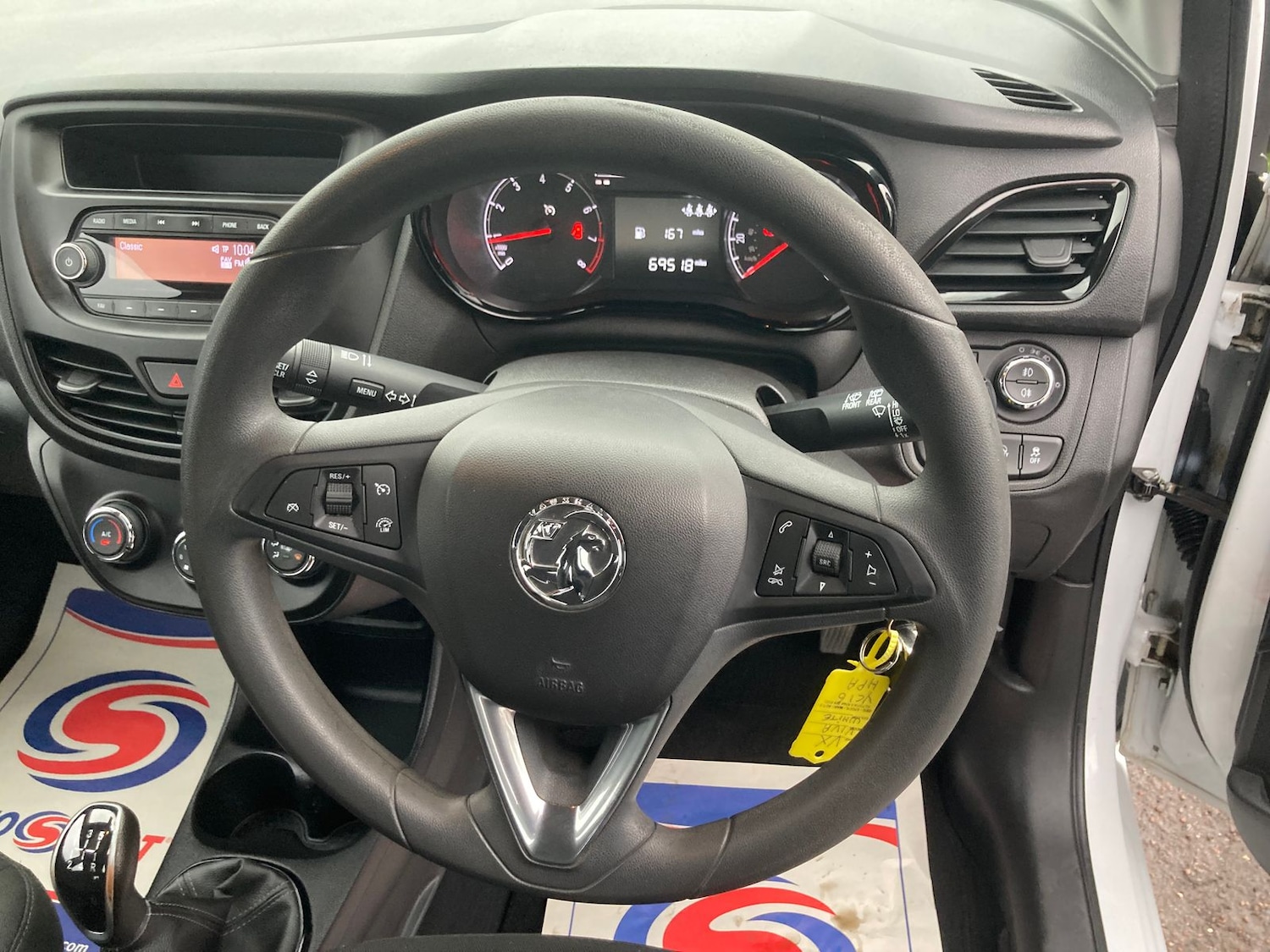 Used Vauxhall Viva 2016 for sale - 77293512: Photo 15