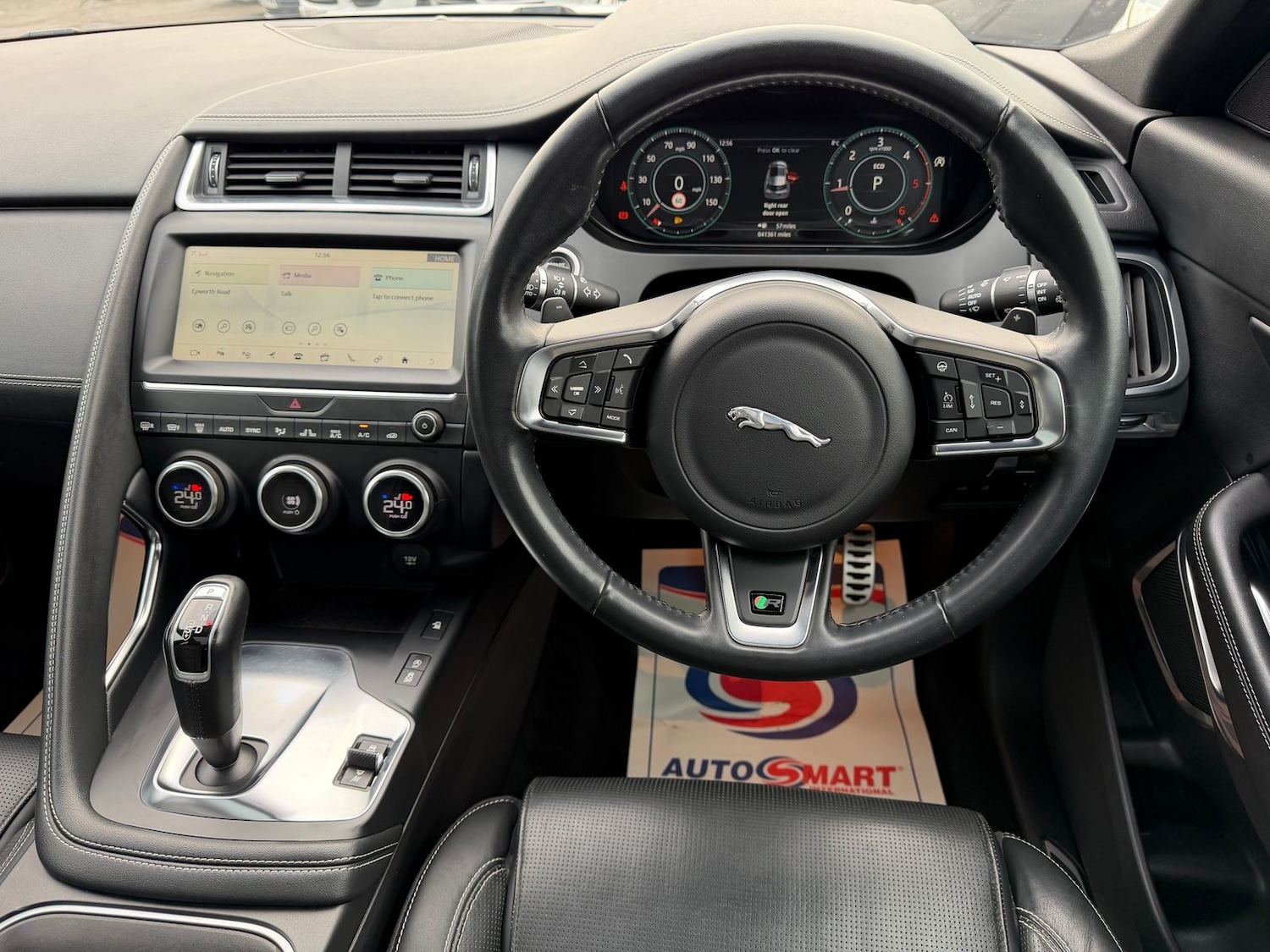 Used Jaguar E-Pace 2018 for sale - 77256584: Photo 16