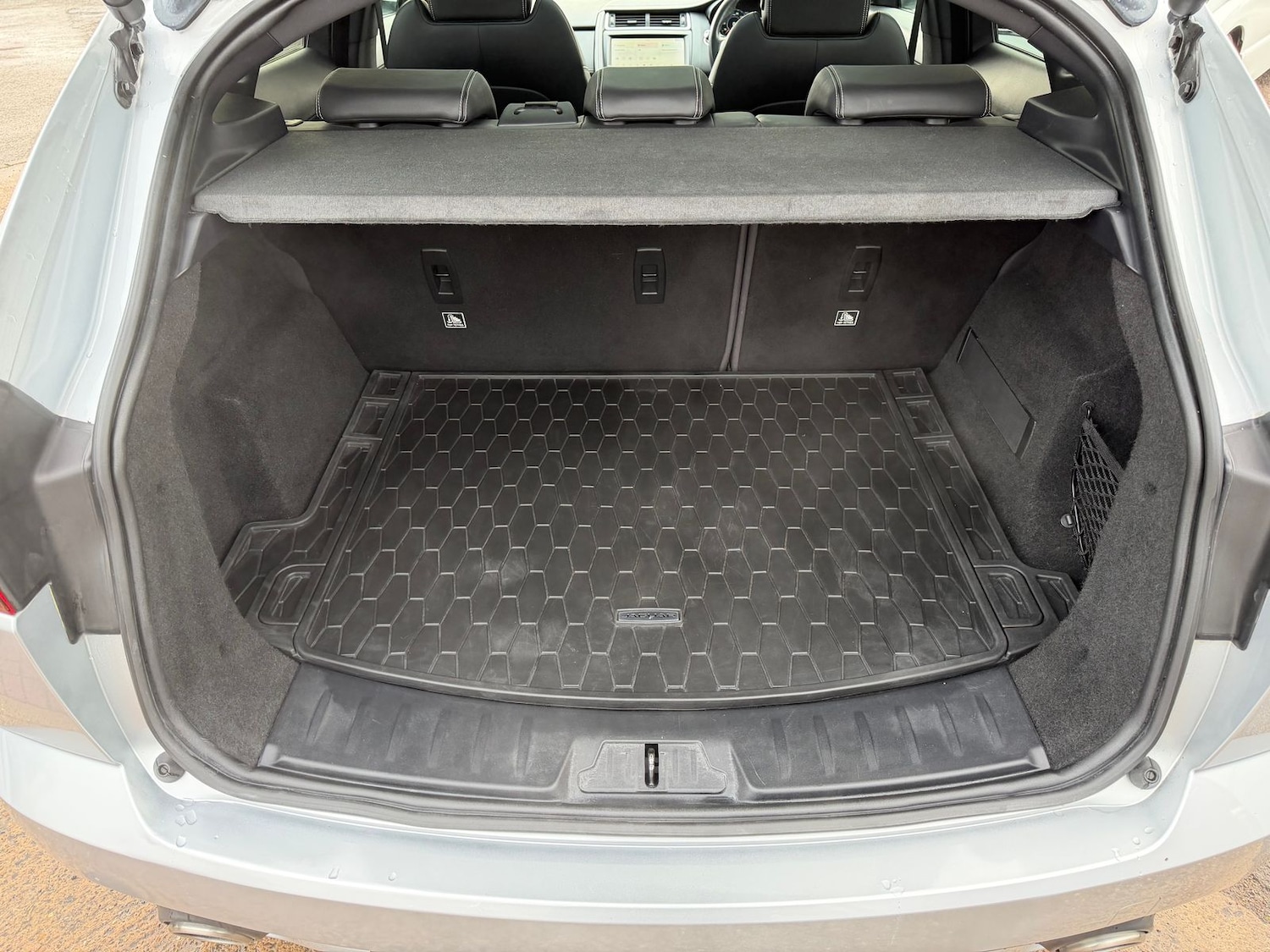 Used Jaguar E-Pace 2018 for sale - 77256584: Photo 9