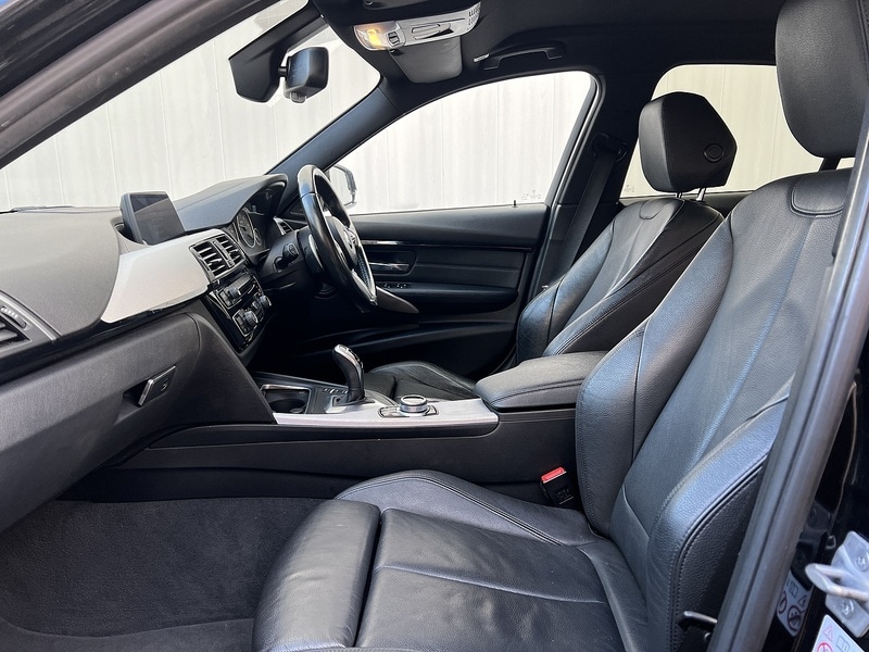 Used BMW 3 Series 2018 for sale - 76940415: Photo 15