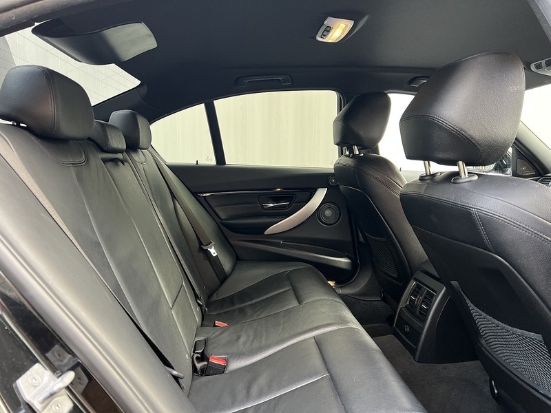 Used BMW 3 Series 2018 for sale - 76940415: Photo 9