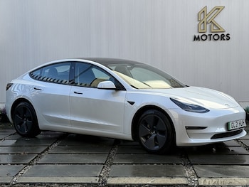 Used Tesla Model 3 2021 for sale - 76716136: Photo
