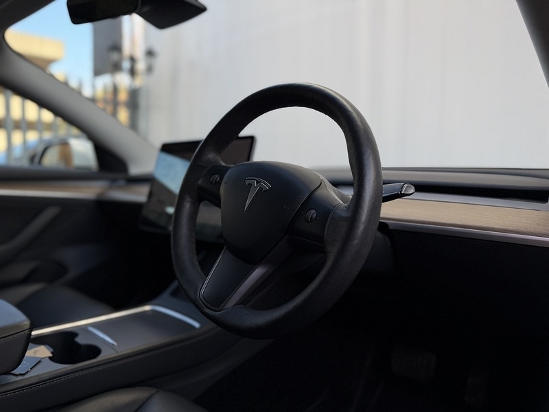 Used Tesla Model 3 2021 for sale - 76716136: Photo 3