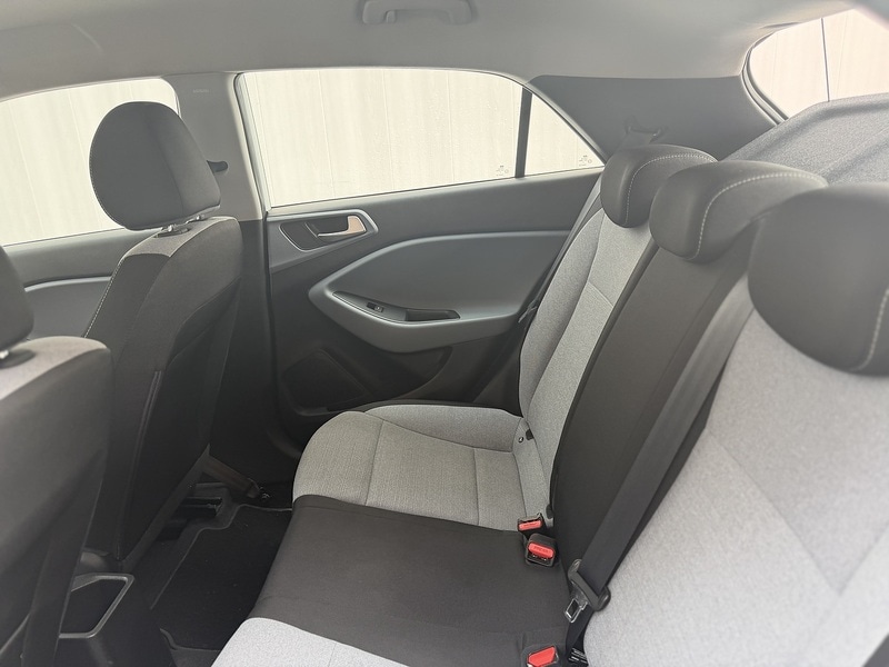 Used Hyundai i20 2015 for sale - 77902538: Photo 34