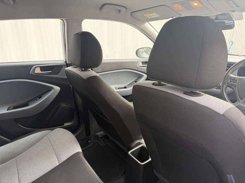 Used Hyundai i20 2015 for sale - 77902538: Photo 9