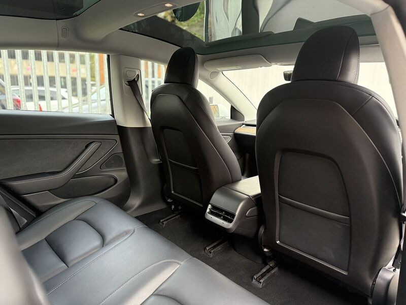 Used Tesla Model 3 2020 for sale - 76716109: Photo 10