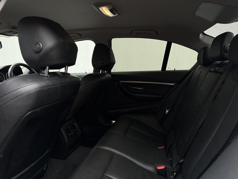 Used BMW 3 Series 2018 for sale - 76758746: Photo 29