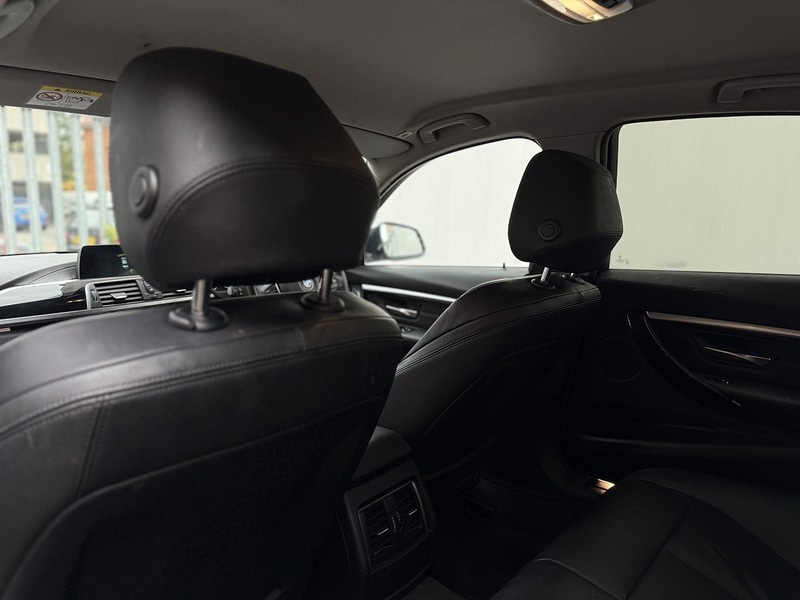 Used BMW 3 Series 2018 for sale - 76758746: Photo 32