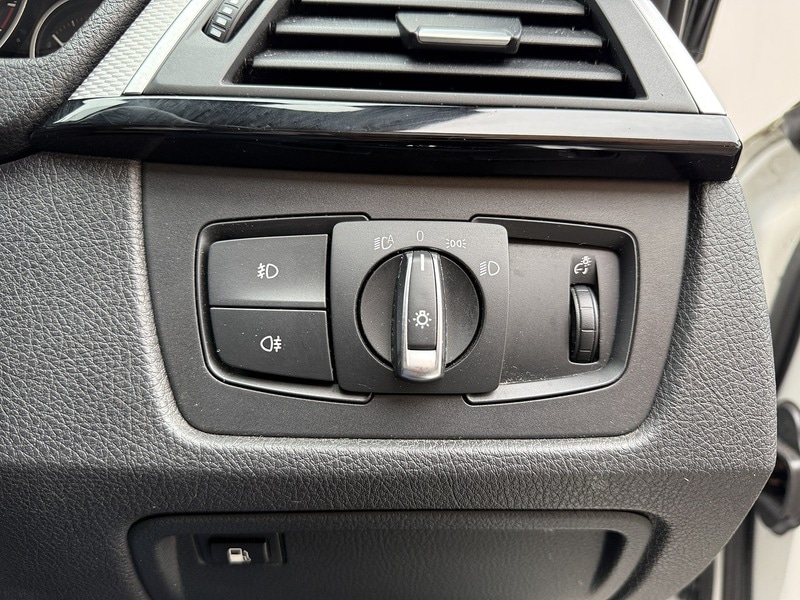 Used BMW 3 Series 2018 for sale - 76437097: Photo 16