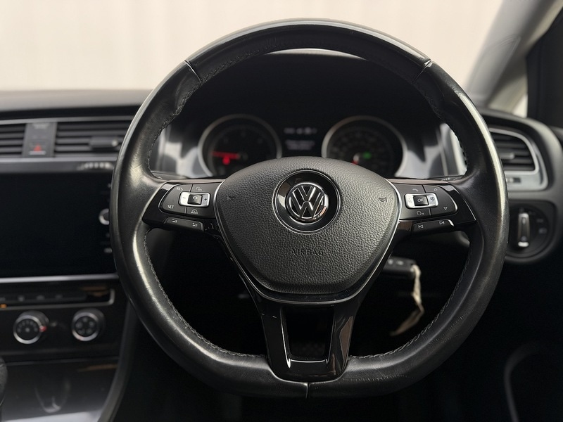 Used Volkswagen Golf 2017 for sale - 76716143: Photo 17