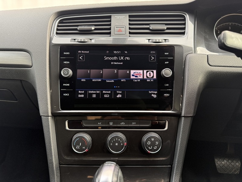 Used Volkswagen Golf 2017 for sale - 76716143: Photo 24