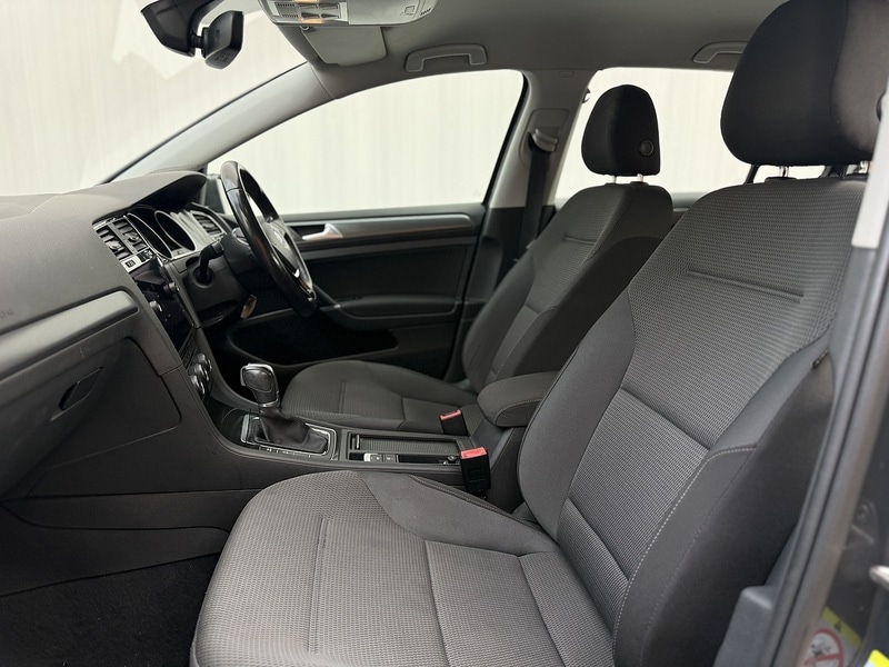 Used Volkswagen Golf 2017 for sale - 76716143: Photo 28