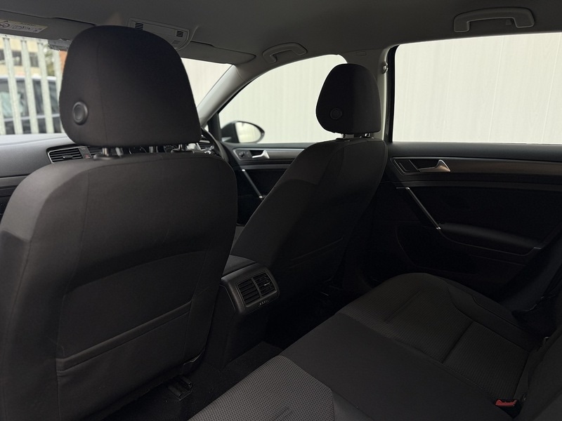 Used Volkswagen Golf 2017 for sale - 76716143: Photo 31