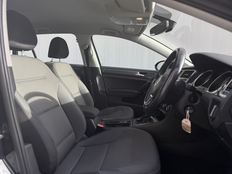 Used Volkswagen Golf 2017 for sale - 76716143: Photo 7