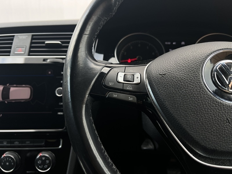 Used Volkswagen Golf 2018 for sale - 77264002: Photo 19