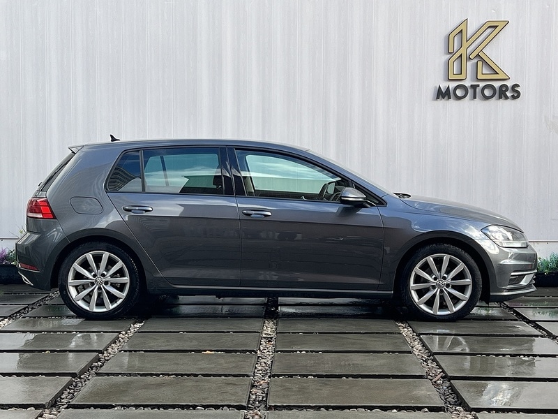 Used Volkswagen Golf 2018 for sale - 77264002: Photo 2