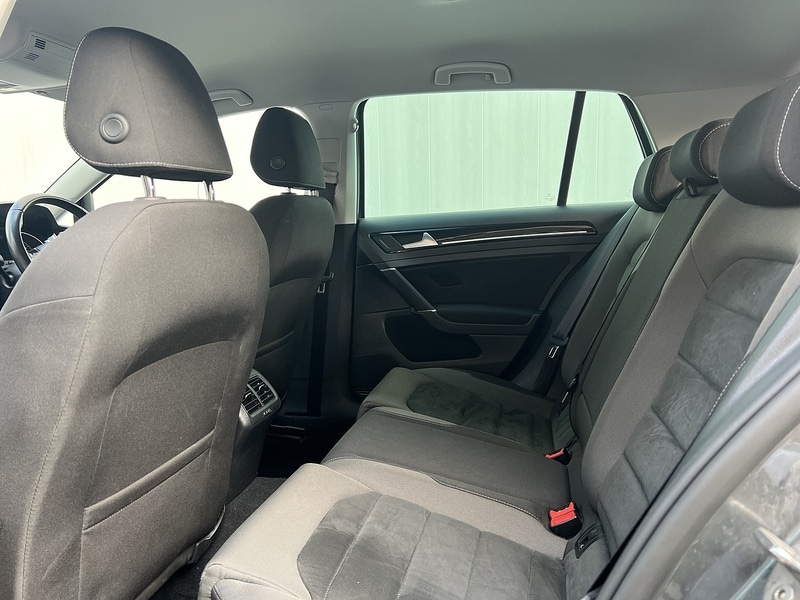 Used Volkswagen Golf 2018 for sale - 77264002: Photo 34