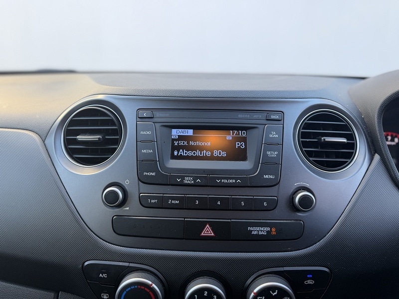 Used Hyundai i10 2018 for sale - 78056763: Photo 20