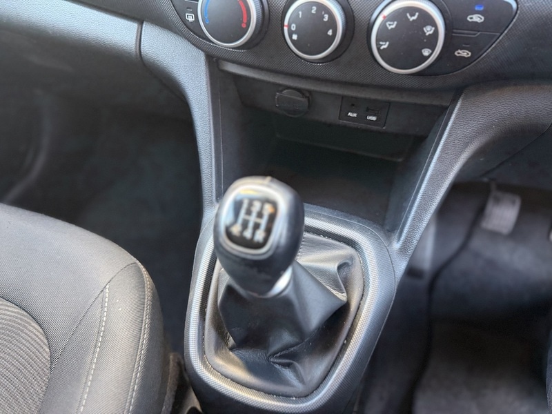 Used Hyundai i10 2018 for sale - 78056763: Photo 24