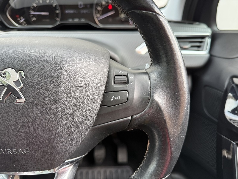 Used Peugeot 208 2016 for sale - 76716142: Photo 20