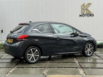Used Peugeot 208 2016 for sale - 76716142: Photo