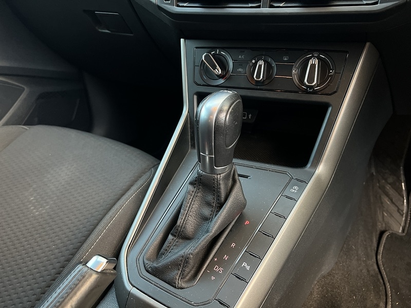 Used Volkswagen Polo 2018 for sale - 76940418: Photo 17