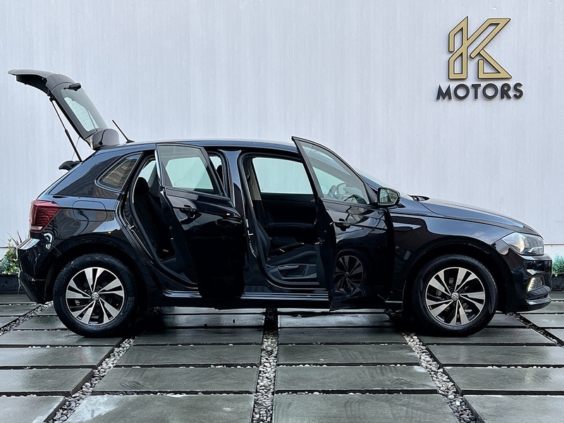 Used Volkswagen Polo 2018 for sale - 76940418: Photo 2