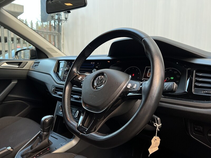 Used Volkswagen Polo 2018 for sale - 76940418: Photo 3