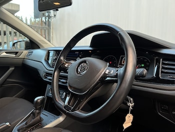 Used Volkswagen Polo 2018 for sale - 76940418: Photo