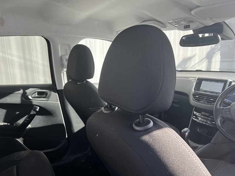 Used Peugeot 208 2018 for sale - 77445456: Photo 9