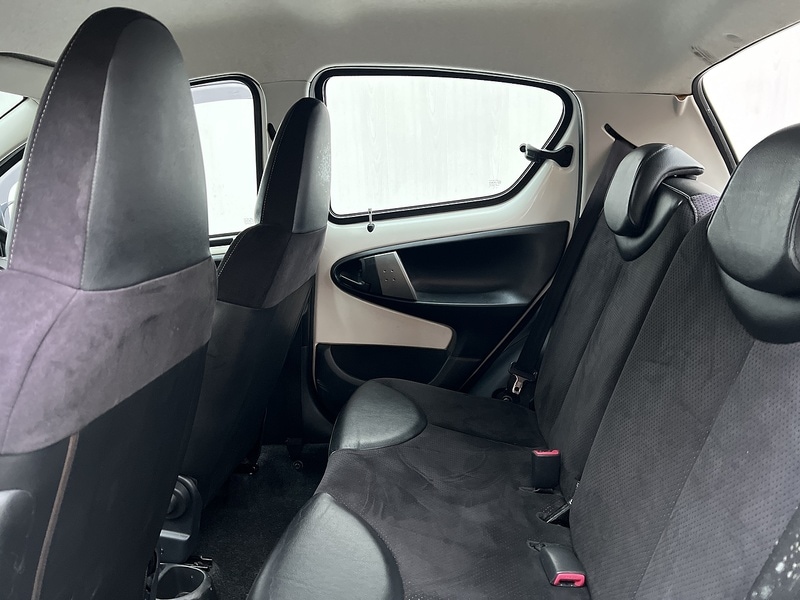 Used Toyota AYGO 2012 for sale - 77094477: Photo 22