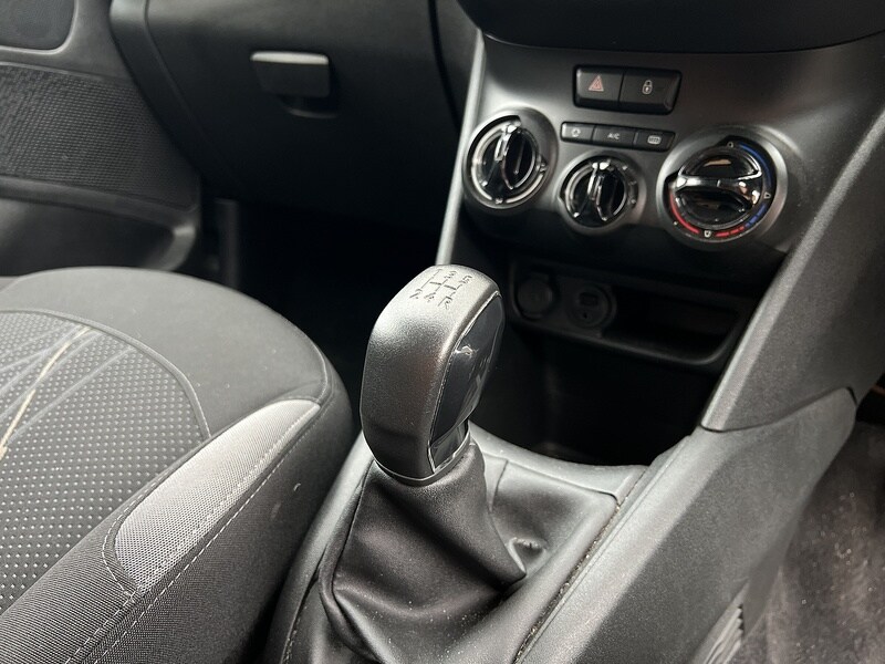 Used Peugeot 208 2015 for sale - 76986531: Photo 21