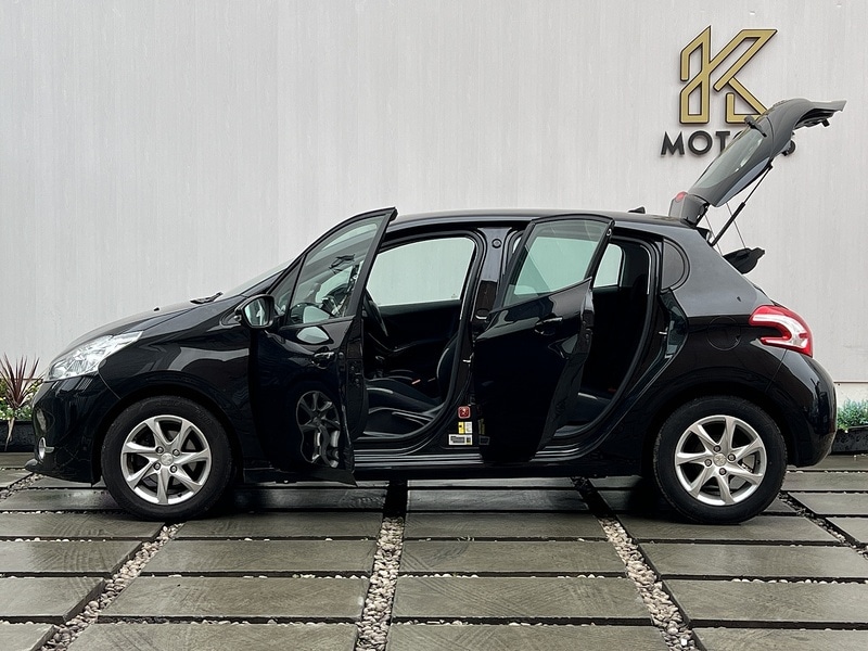 Used Peugeot 208 2015 for sale - 76986531: Photo 27