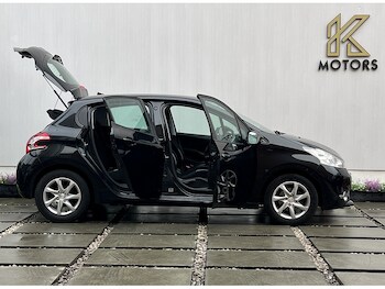 Used Peugeot 208 2015 for sale - 76986531: Photo