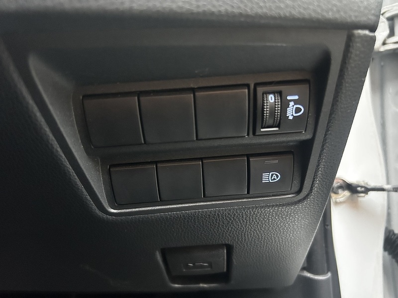 Used Toyota Yaris for sale - 77605221: Photo 16