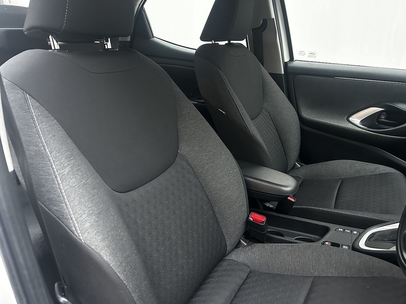 Used Toyota Yaris for sale - 77605221: Photo 8