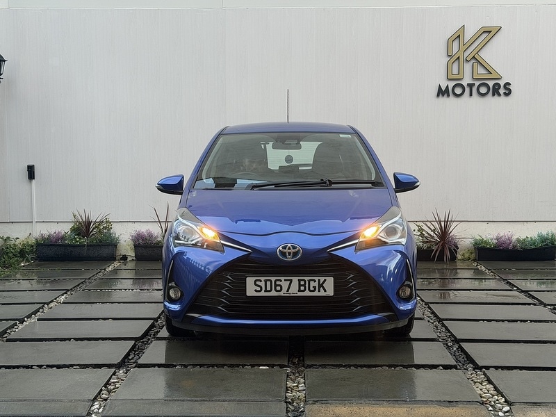 Used Toyota Yaris 2017 for sale - 77640097: Photo 2